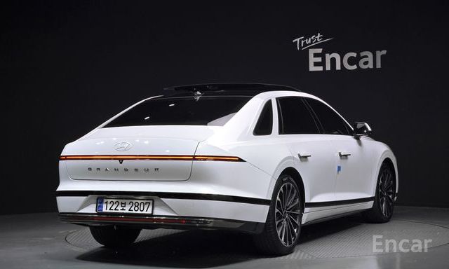 Grandeur Hybrid (GN7)Calligraphy