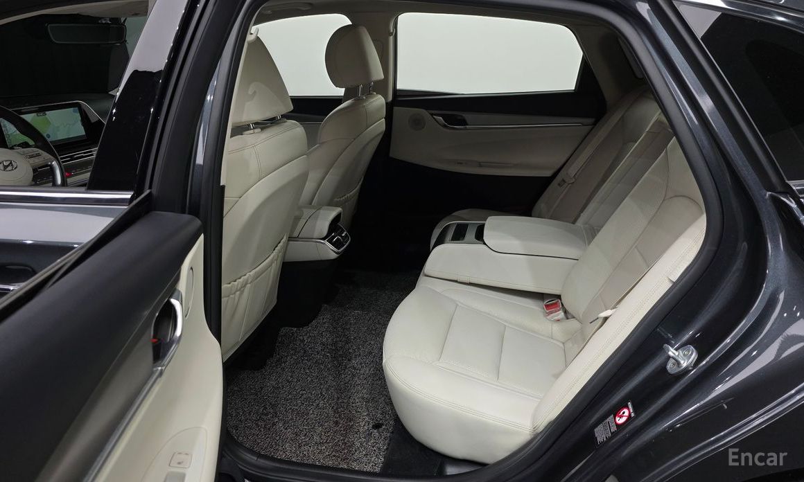 The New Grandeur IG HybridLe Blanc