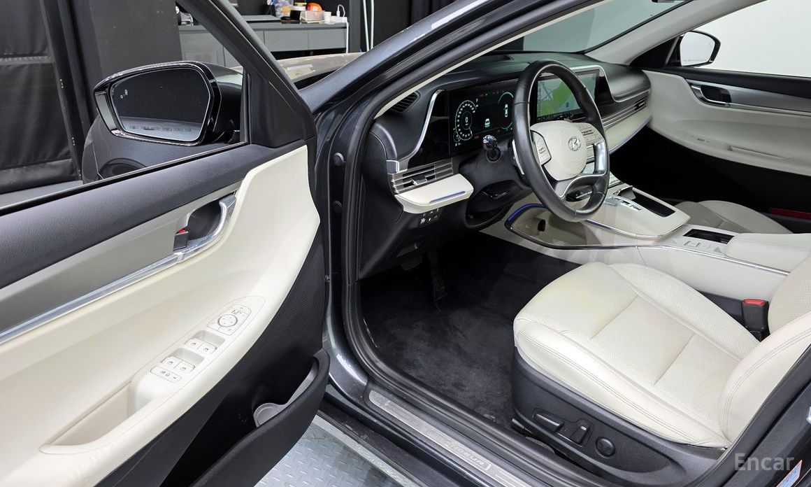 The New Grandeur IG HybridLe Blanc