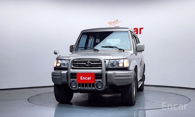 Galloper 29-seater V6 LPG