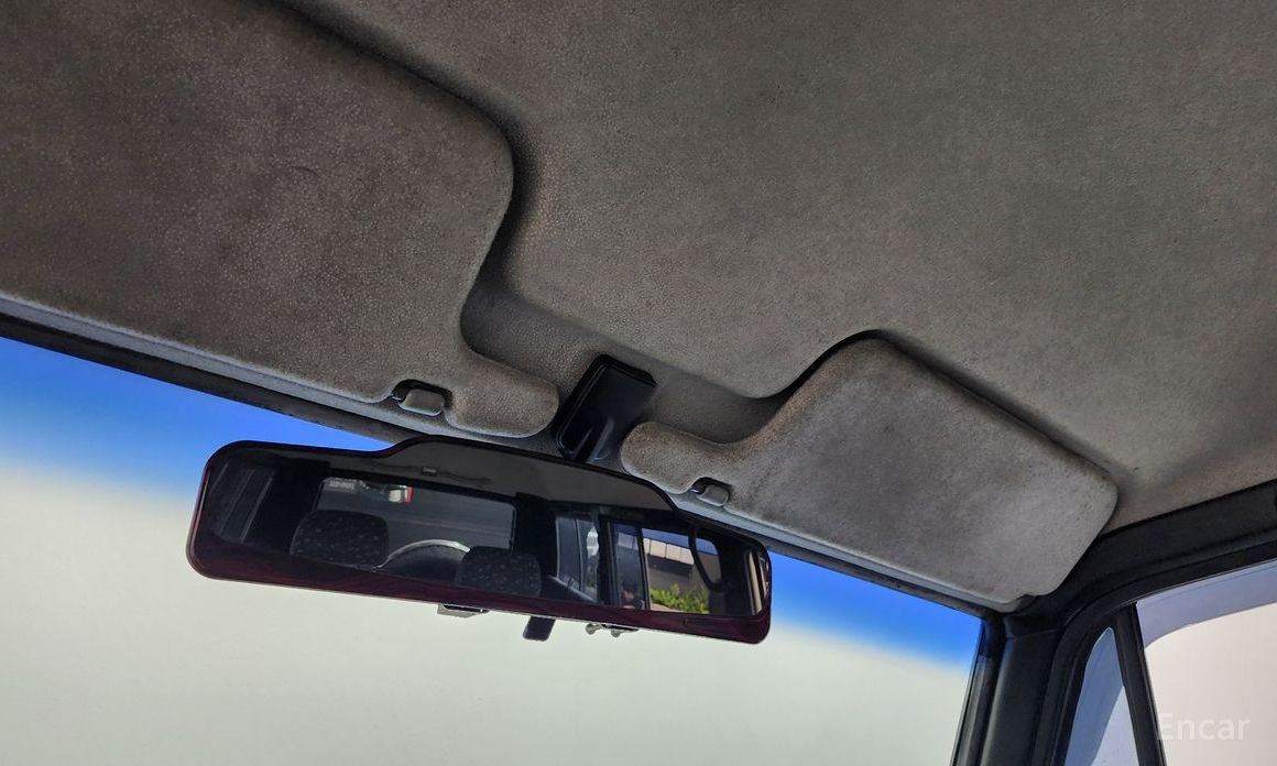 Galloper 29-seater V6 LPG