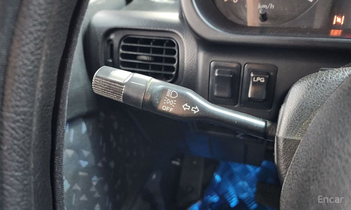 Galloper 29-seater V6 LPG