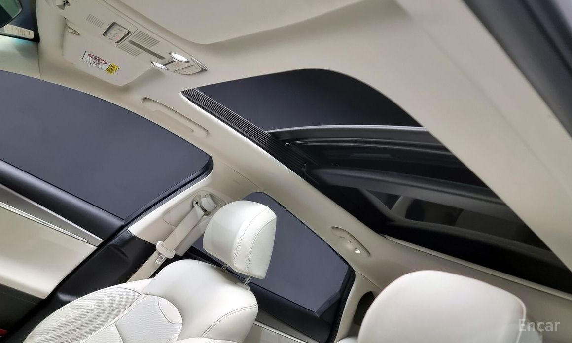 The New Grandeur IG HybridLe Blanc