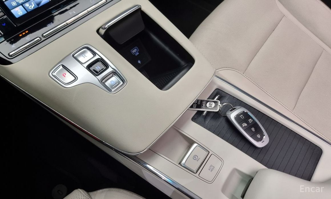 The New Grandeur IG HybridLe Blanc