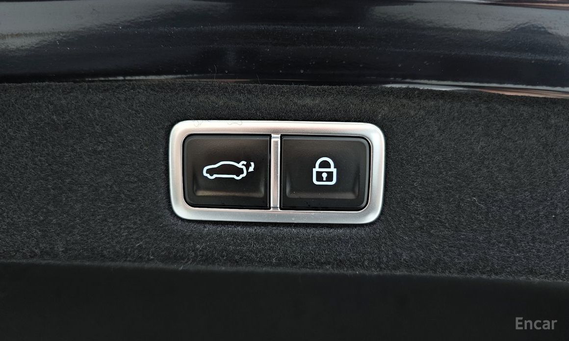 Grandeur Hybrid (GN7)Exclusive