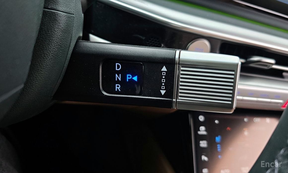 Grandeur Hybrid (GN7)Exclusive