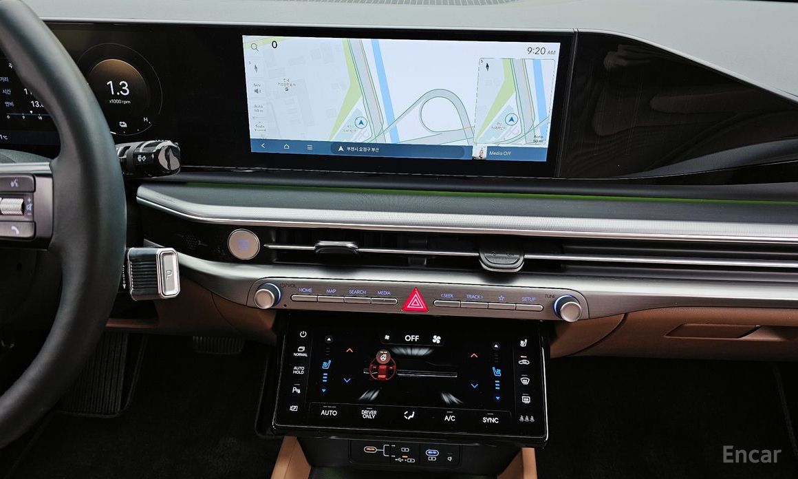 Grandeur Hybrid (GN7)Exclusive