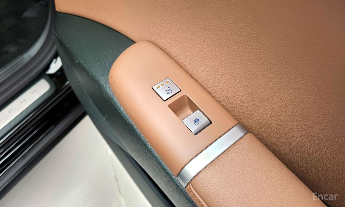 Grandeur Hybrid (GN7)Exclusive