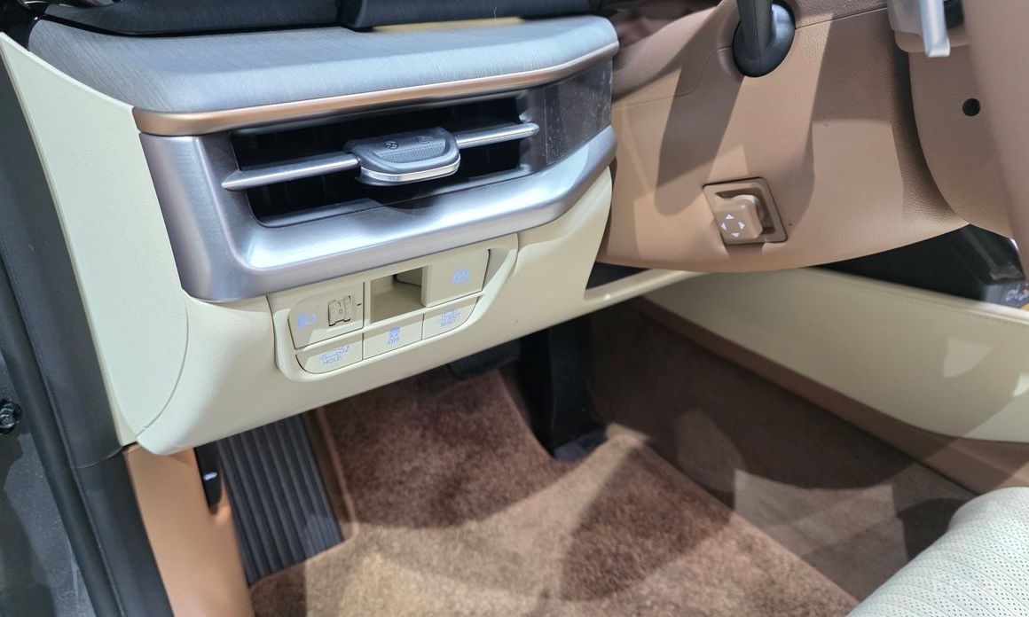 Grandeur Hybrid (GN7)Calligraphy