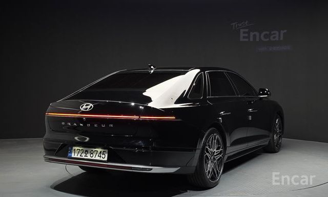 Grandeur Hybrid (GN7)Exclusive