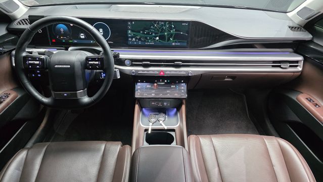 Grandeur Hybrid (GN7)Exclusive