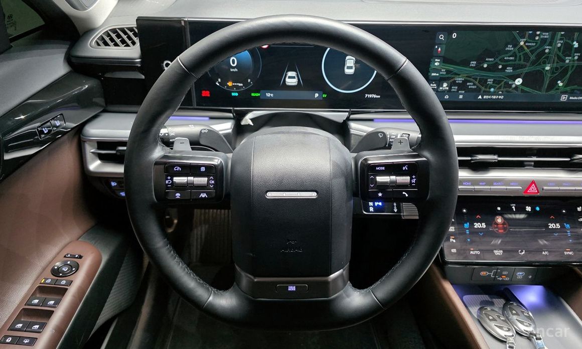 Grandeur Hybrid (GN7)Exclusive