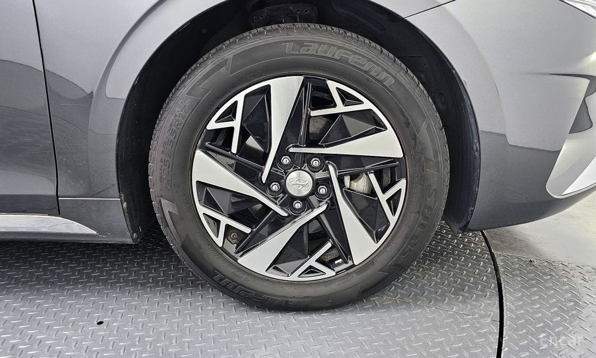 The New Grandeur IG HybridExclusive