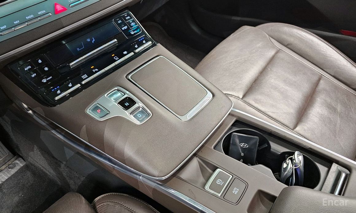 The New Grandeur IG HybridExclusive