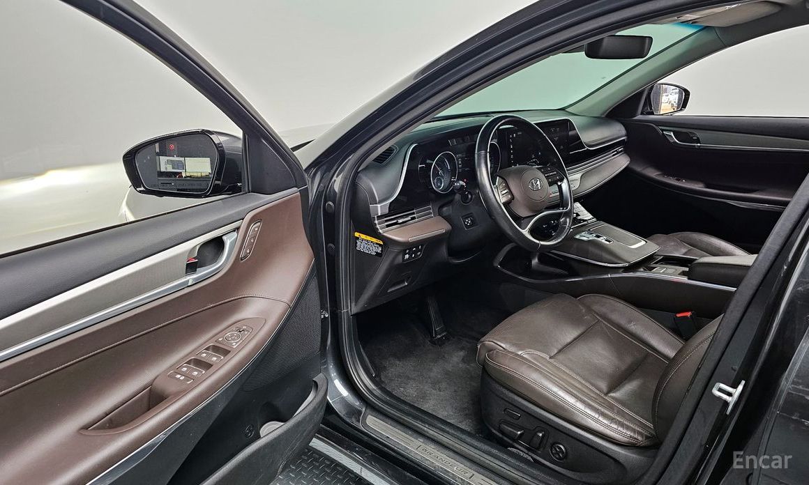 The New Grandeur IG HybridExclusive