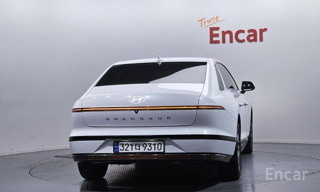 Grandeur Hybrid (GN7)Premium