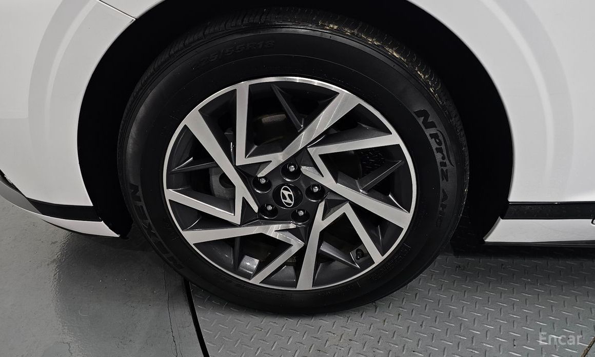 Grandeur Hybrid (GN7)Premium