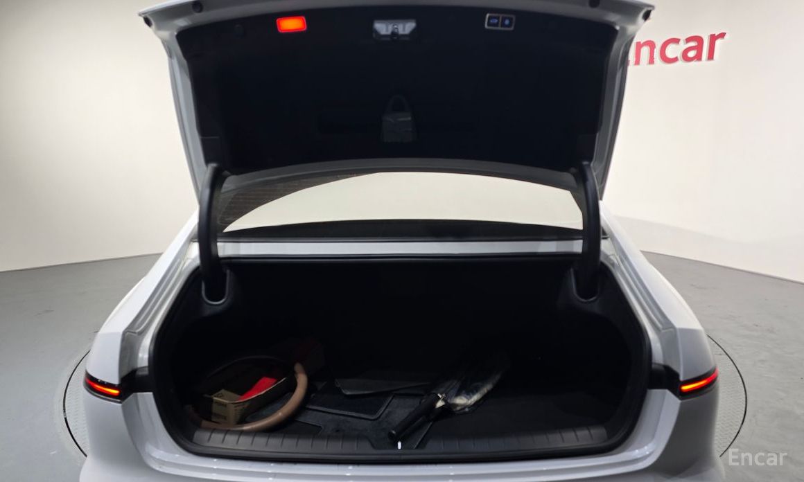 Grandeur Hybrid (GN7)Premium