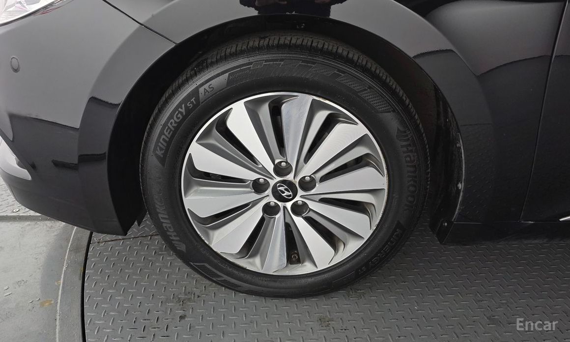 Grandeur HG HybridPremium