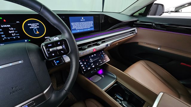 Grandeur Hybrid (GN7)Exclusive