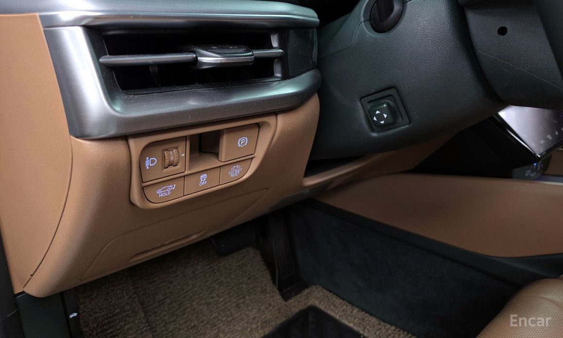 Grandeur Hybrid (GN7)Exclusive