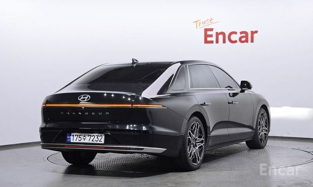 Grandeur Hybrid (GN7)Exclusive