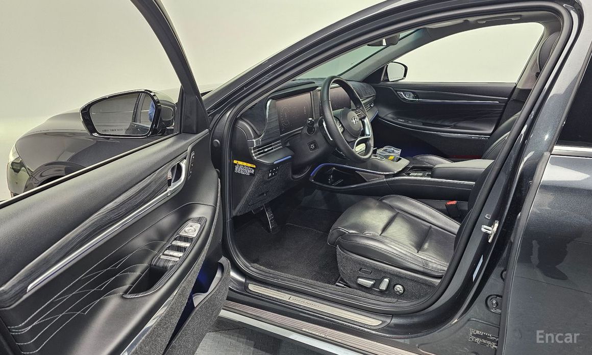 The New Grandeur IG HybridCalligraphy