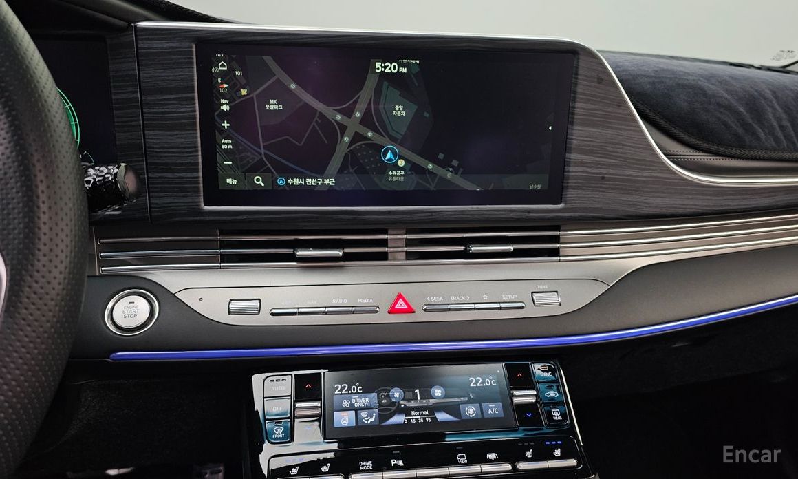 The New Grandeur IG HybridCalligraphy